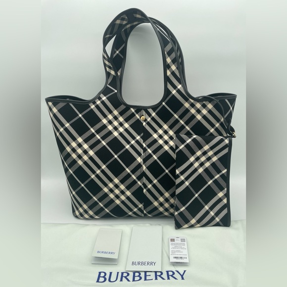 NEW! BURBERRY Medium 2pc Black Check Plaid Tote Bag Authentic NWT! - Picture 5 of 16